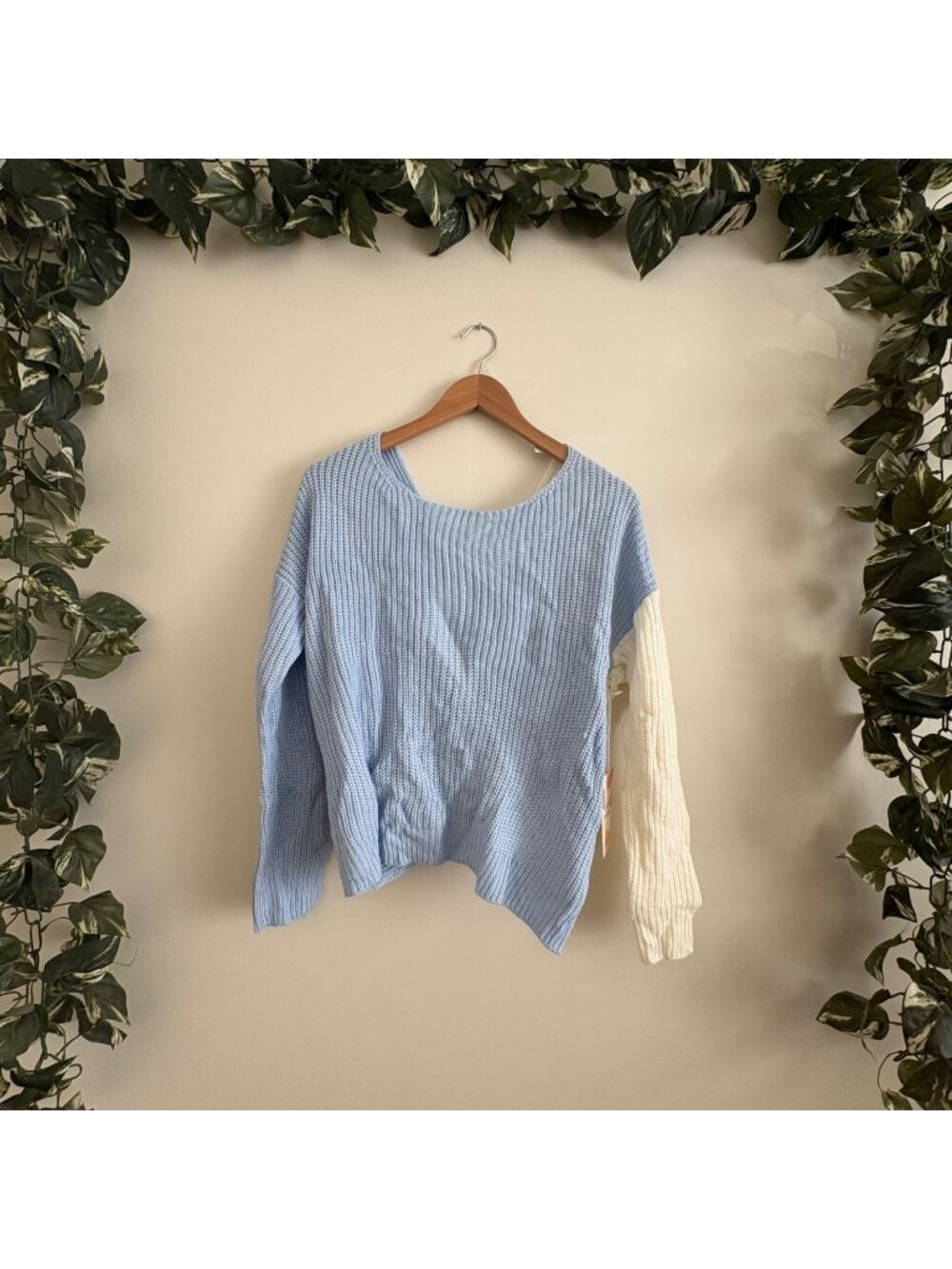 Hazel Moon Cable Knit Open Twist Back Sweater Blue Cream Women’s Size M